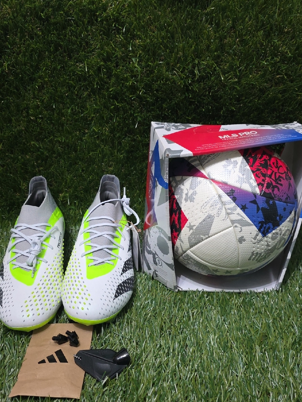 ADIDAS PREDATOR ACCURACY.1 SG. MLS OMB.